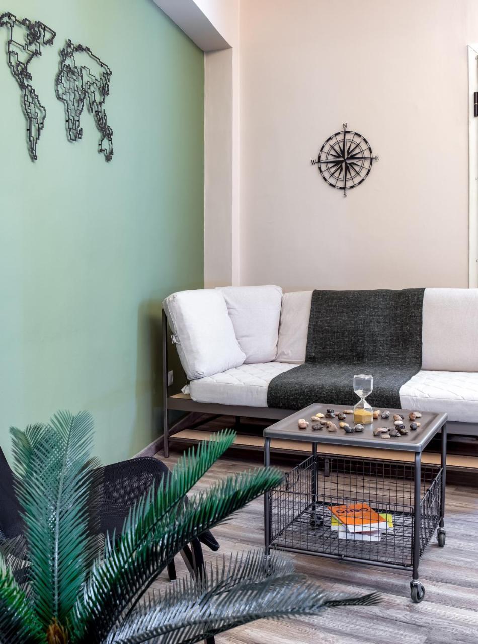Autonomous House In The Heart Of Plaka